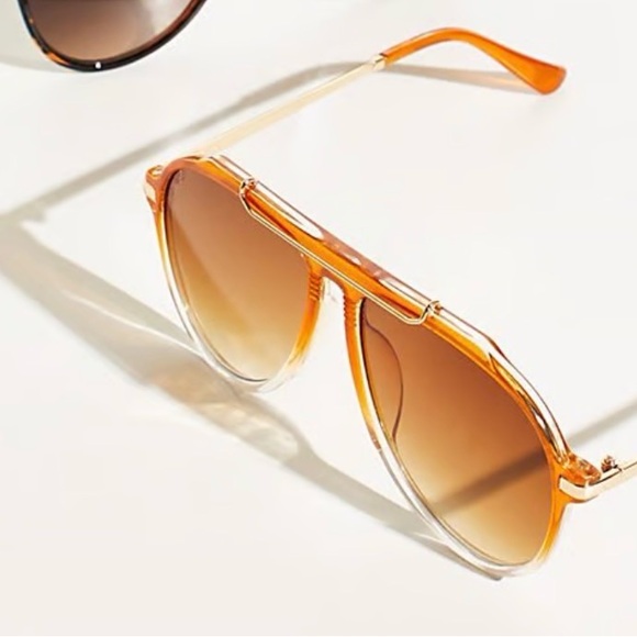 Free People Ventura Sunglasses Orange Gradient NWT MSRP $25 - Picture 3 of 5